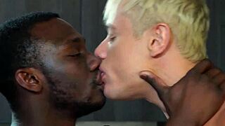 Anal sex and deepthroat blowjobs at a luxurious gay party
