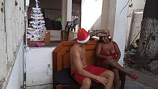Black beauty gets piroca in the pussy for happy holidays
