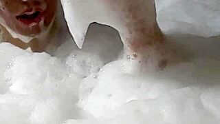 Cyno enjoys a solo bubble bath experience, very relaxing