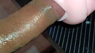 How does Kissy surrender her vagina for a close-up deepthroat session?