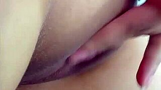 Vidět tu cameltoe u cam girl mě dostane!