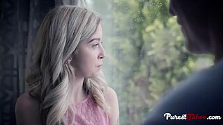 स्टेप डैडी का वार्म हग लड़की को अंदर स्पेशल महसूस कराता है