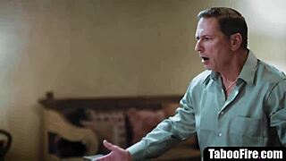 Padres Religiosos se Enredan en Trío con Hijastra en Giro Inesperado