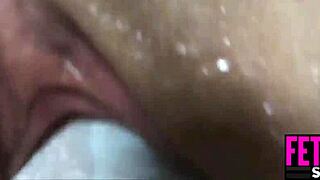 Extrémní fisting kamera zachycuje intenzivní zblízka akci