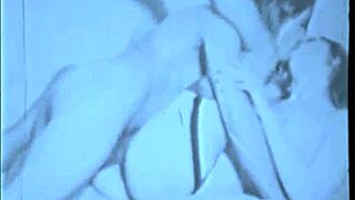 Groove avec des vibes de chatte rétro des sixties ! 😍