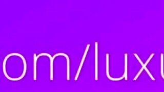 Não acredito como ele dedilha minha buceta!