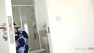 Hej, uhvatio sam bujnu tetku Kamilu, hoćeš da se pridružiš tabu POV zabavi?