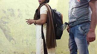 इंडियन कॉलेज लड़की और लड़का डर्टी चीटिंग चुदाई में पकड़े गए