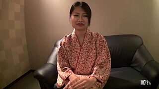 สาวญี่ปุ่นหน้าอกใหญ่ดูดเย็ดดิบ