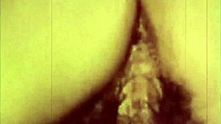 Dunkle Vintage London Vierer in schwingenden Sechziger Schatten! Hey, willst du Doppelpenetration im Retro-Orgy-Stil?