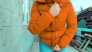 Mach mit bei Outdoor-Spaß in sexy Cosplay-Kostümen