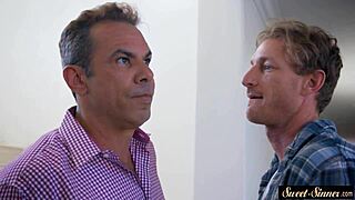 Nevinná teen 18+ jezdí na ptákovi nevlastního bratra v kuchyni zakázané scéně