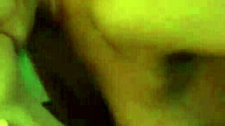 سين سايج تشتهي ليزبيان أيدن ستار لجلسة غوص كس شديدة. ميلف منحنية تمص أكشن.