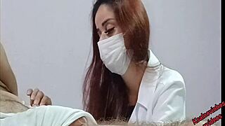 मरीज के लंड को देखकर ब्राजीलियन नर्स और मैसेजर ने अस्पताल के बाहर इंटेंस डिजायर से रिएक्ट किया। मैं नजर नहीं हटा सकता!