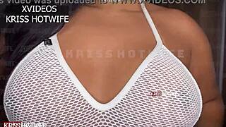 Kokeilen rohkeimpia läpikuultavia bikineitäni rantapäiväksi