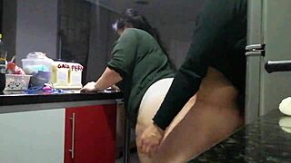 Tykk nabo ringer meg over når mannen hennes er ute for en tur