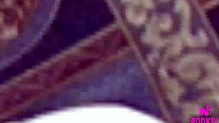 קרול מתאווה לטעם זרע אחרי דפיקות אנאל אינטנסיביות