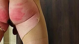 i tried spanking my ass for subscribers... oops it got too hot during the challenge!!