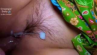 wanna see thai milf take creampie in her tight juicy big pussy?? damn so puffy n wet