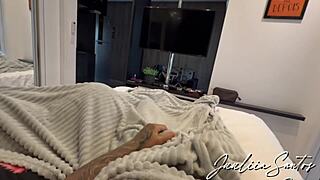 Linda Loira Sucks Cock Swallows Hot Cum
