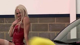 blonde brunette milfs finger lick shaved pussies outdoors car