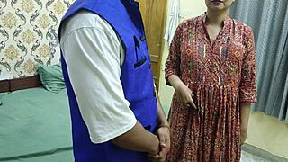 Beautiful Indian Bhabhi Rides Cowgirl Fucks Doggystyle In Hot Romantic Milf Chudai