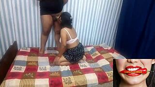 bhabhi ne nahate hue naukar se sex kiya