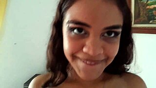 Mamadita amateur de mi morena hermanastra latina