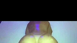 socorrooo milf e obrigada a fazer sexo anal a forca que delicia deixar arrombar meu cuzinho