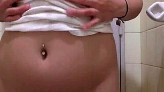 Stepdaughter sent me her naked bathroom video