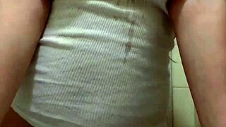 Stepdaughter sent me her naked bathroom video