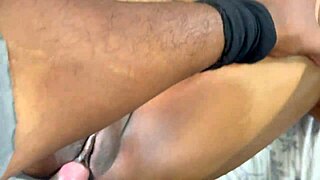 indian desi bhabhi enjoys hardcore pussy fun