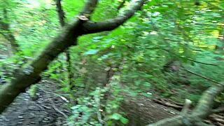 Outdoor Fick After Pissing Skinny Bitch Ao Gefickt