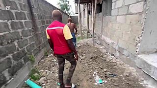 lekki bangers police officer meets stranger at work