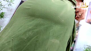 mature amateur woman gets machine fucked until she squirts hard