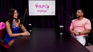 Loira Safada Talks Gang Bang Plans