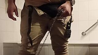 esclave f soumise et humiliée gets chained and fucked in bondage today