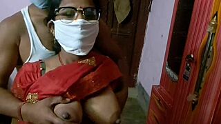 Desi Indian Beautiful Aunty Takes Huge Dick Hard