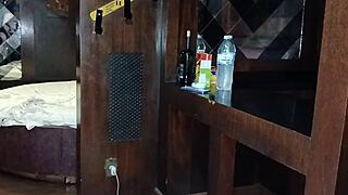 Comendo a gerente do hotel cris brasil
