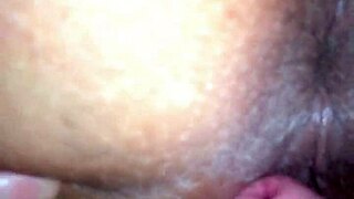 Delicia de Quatro in Suggestive Pose