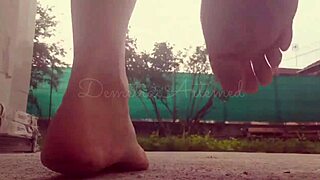 piedi nudi in fetish scene