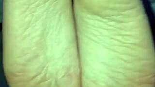 I cum on her feet after a hot footjob session