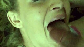 Blonde babe gets a slutty facial blowjob 😏