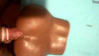 this guy is fucking his black toy and ejaculating on it, so hot