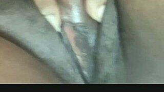 hey bavani, show me how you finger yourself on cam?