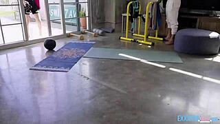 Tight pussy blonde teen Scarlett Hampton gets nailed hard by trainer Duncan Saint 😍