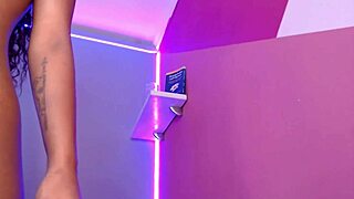 Latina Webcam Solo with Dildo