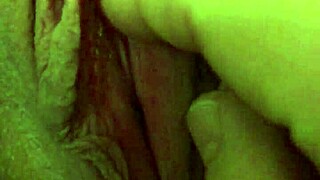 Wow! Amateur Mujer De Argentina Shows Her Super Sabrosa Concha In Homemade Video!
