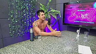 chatting with smell and pedro caliente in a brazilian conversation