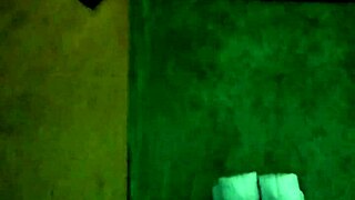 mi sobrino chupa mi gran polla?